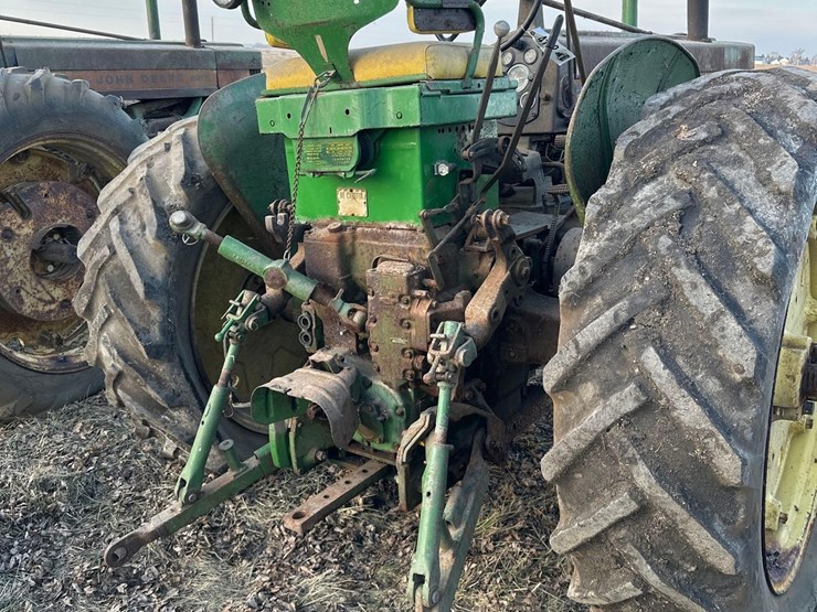john-deere-720-image-10