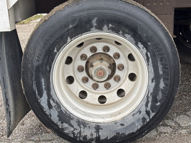 2005-timpte-super-hopper-image-14