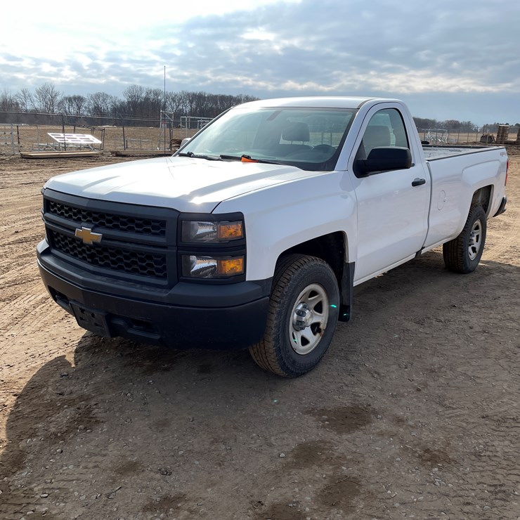 #1474 • 2014 Chevy Silverado Pickup Truck (Has MN Title)