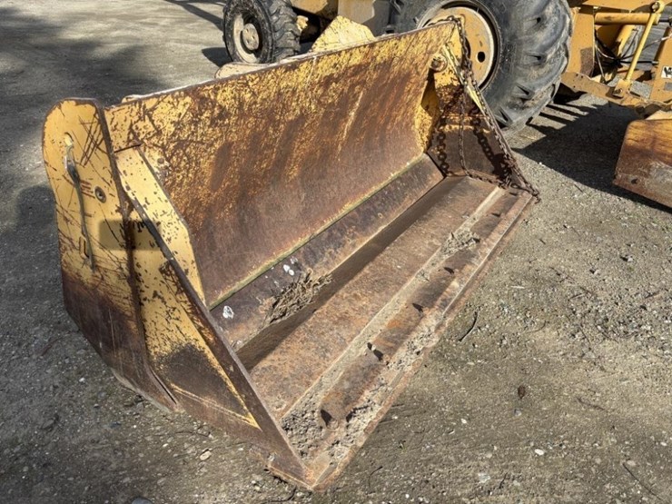 2004-deere-210le-image-14