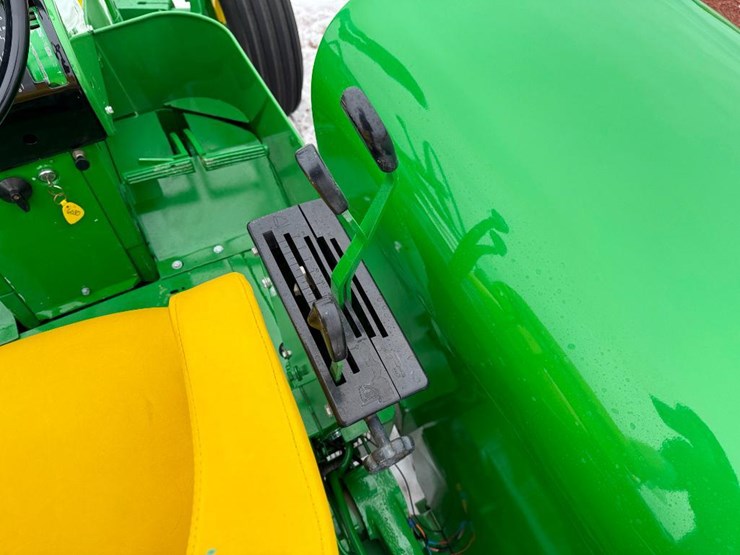 john-deere-6030-image-37