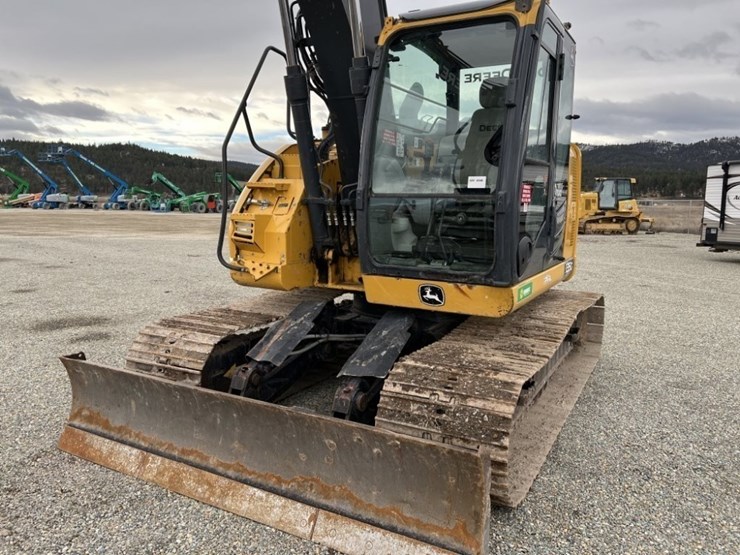 2021-deere-135g-image-9