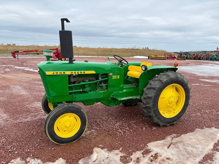 john-deere-2010-image-1