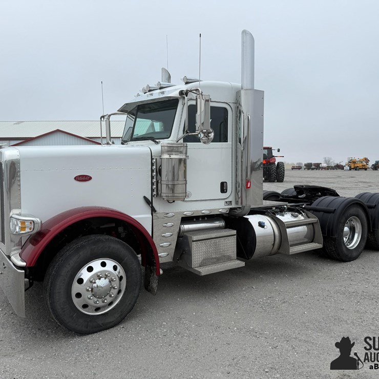 2024 PETERBILT 389