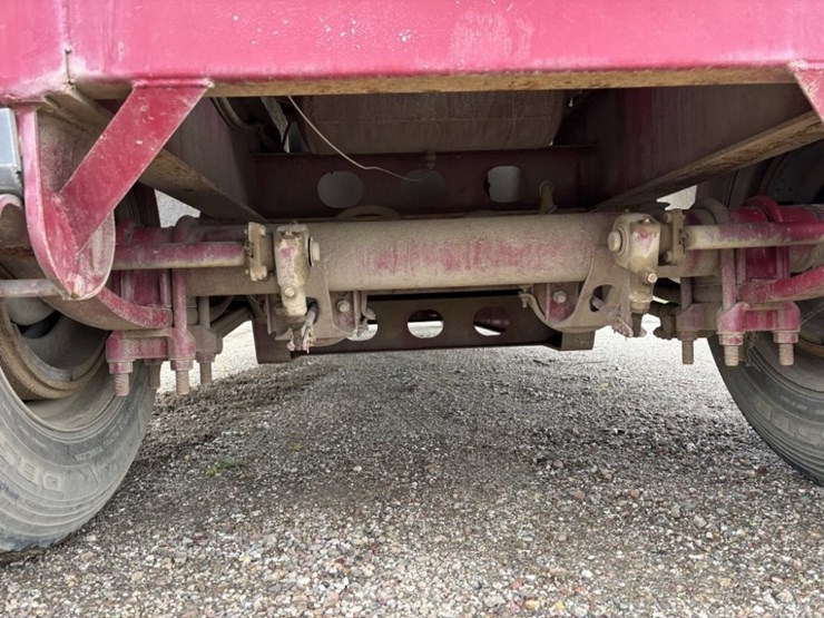 2016-dc-t/a-double-drop-pup-trailer-image-21