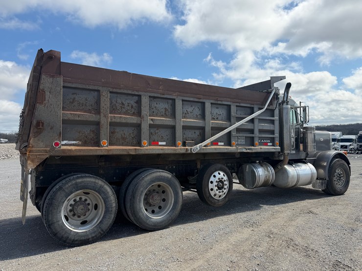 2004-peterbilt-379-image-4