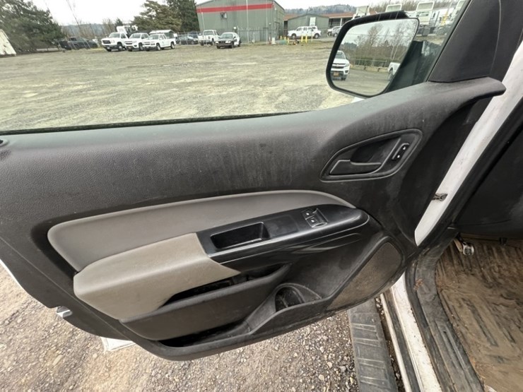 2016-chevrolet-colorado-image-26
