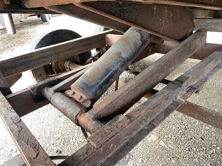 2020-axle-dump-trailer-image-34