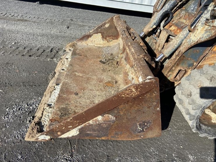 2023-deere-317g-image-20