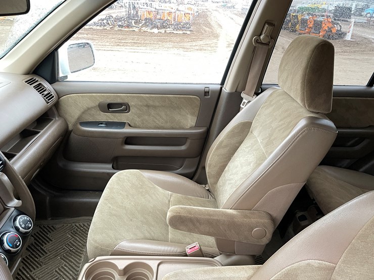 2002-honda-crv-image-16