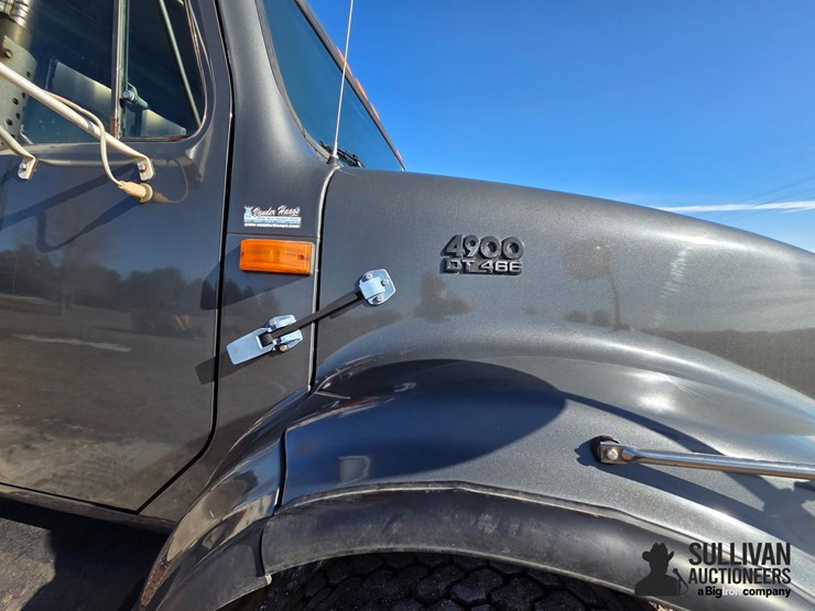 1997-international-4900-image-14