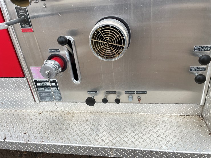 1991-peterbilt-377-image-24