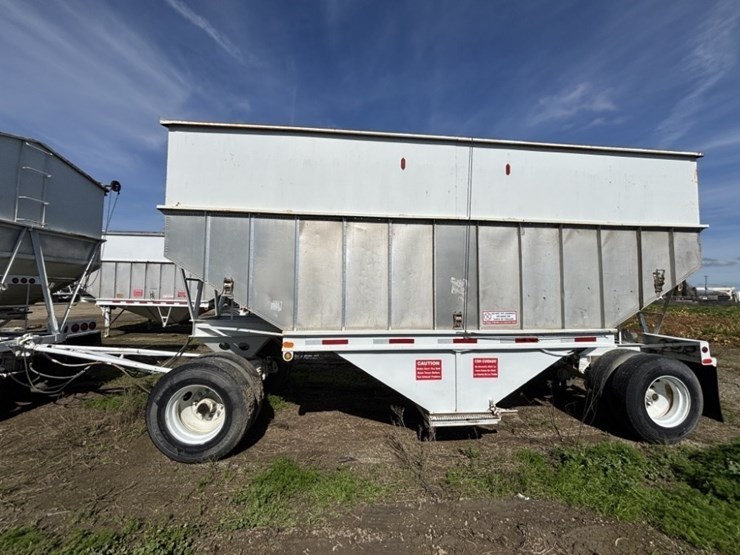 1968-titan-trailer-image-2