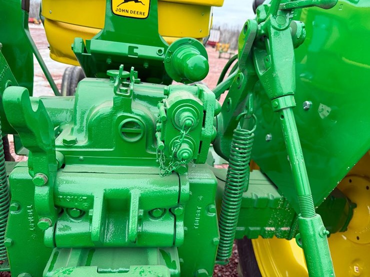 john-deere-2010-image-19