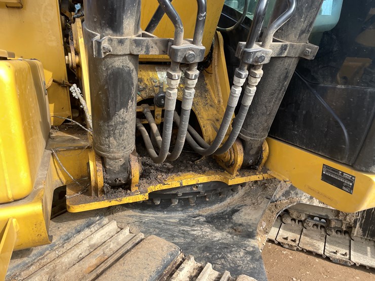 caterpillar-312f-image-16