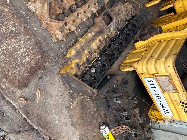 20'-container-w/-all-contents-(hess)-image-4