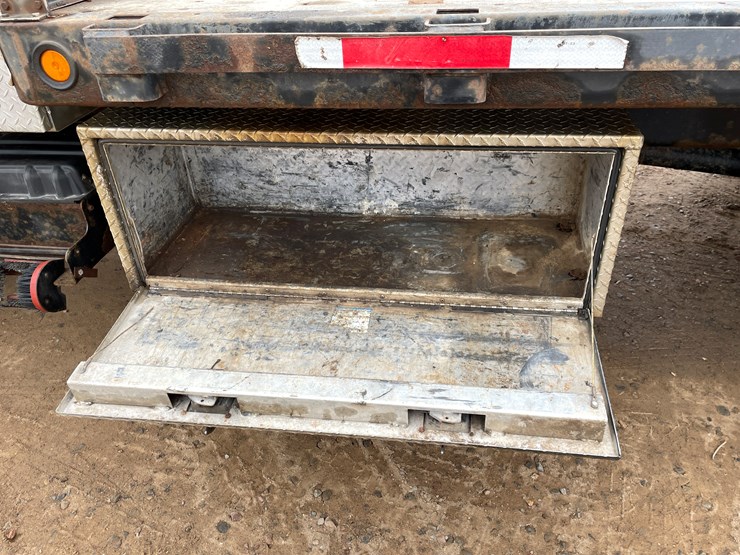 2012-ford-f650-image-23