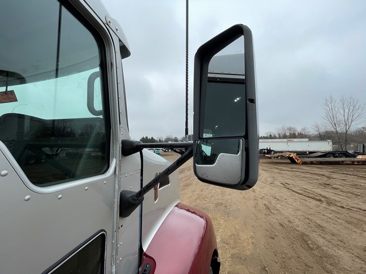 2012-kenworth-t660-image-53