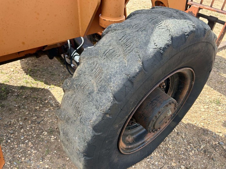 lull-644b-37-image-15