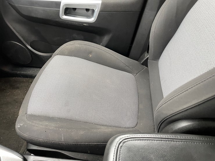 2012-chevrolet-captiva-image-26