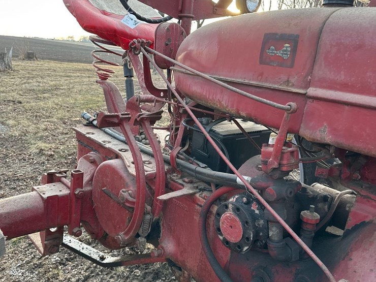 farmall-m-(sn#-232214)-(hess)-image-7