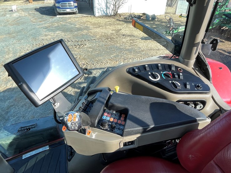 case-ih-magnum-315-image-69