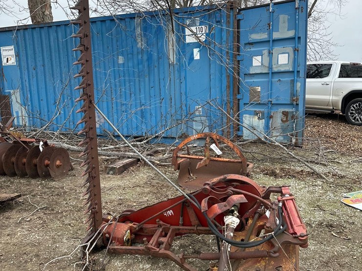 ih-sickle-mower---7'-(hess)-image-1