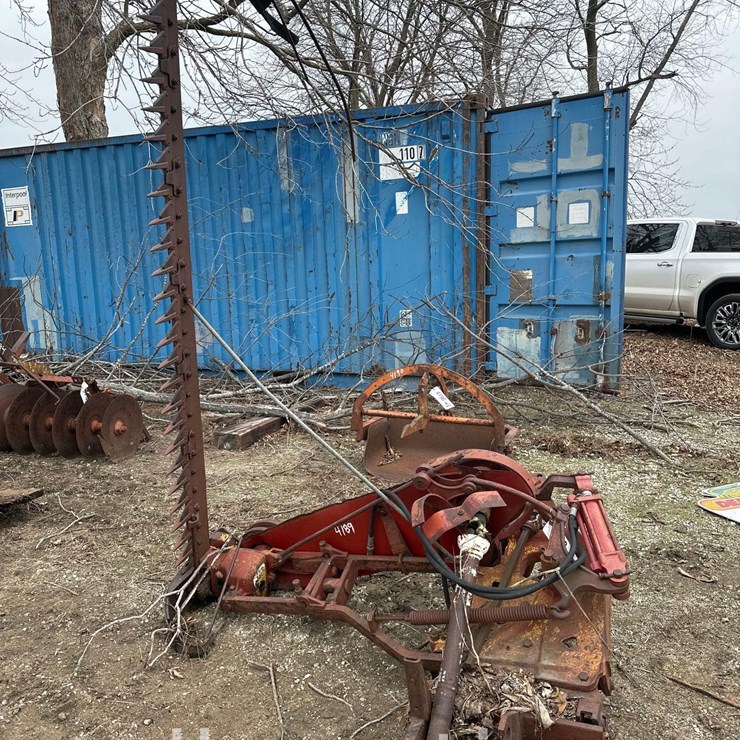 IH SICKLE MOWER - 7' (HESS)