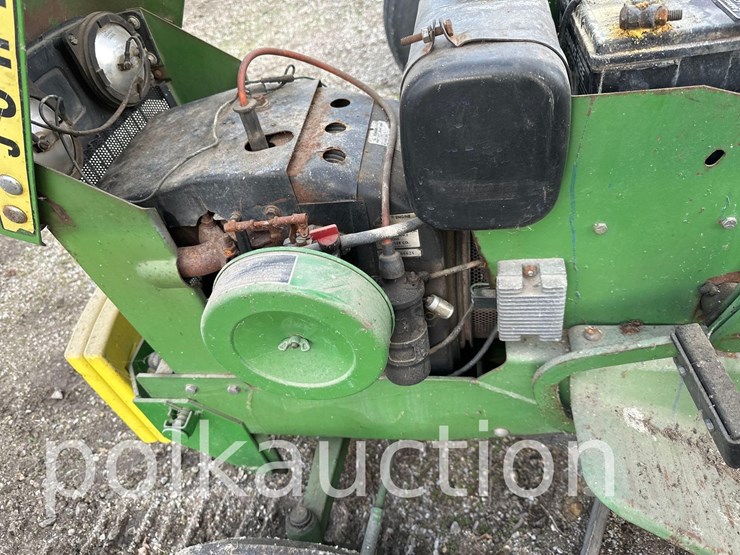 john-deere-140-image-9