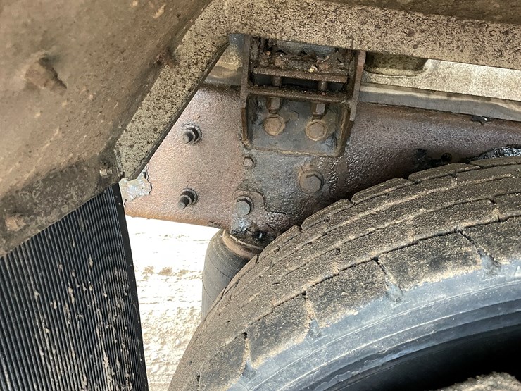 #1037-•-2009-international-navistar-fuel-truck-(has-mn-title)-image-45