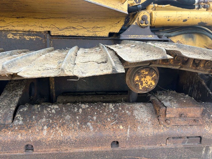 caterpillar-d4g-lgp-image-19