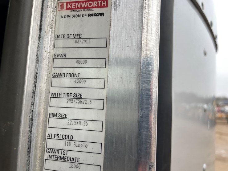 2012-kenworth-t660-image-7