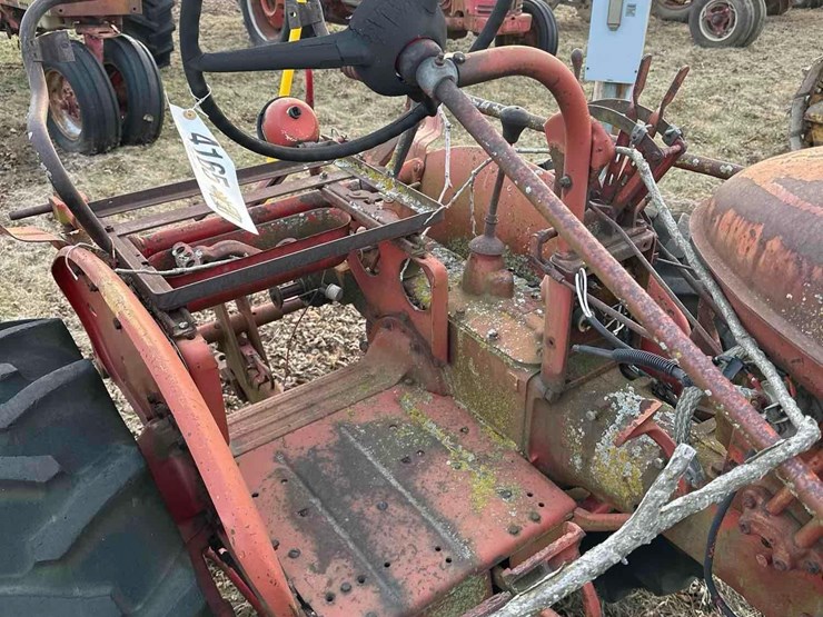 farmall-140-(sn#-58908)-(hess)-image-7