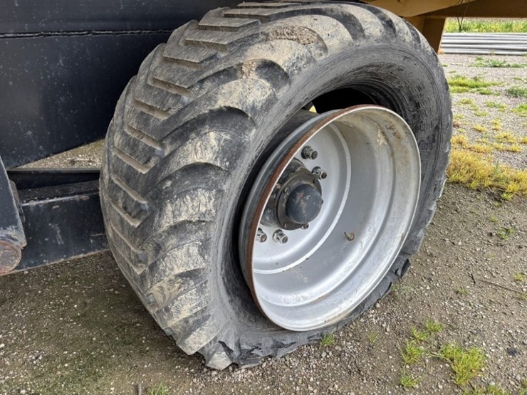 weberlane-1012-hay-trailer-image-9