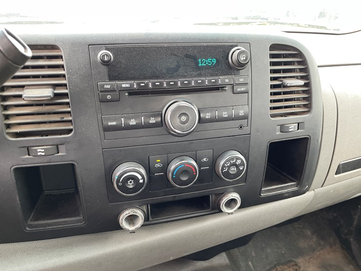 #1475-•-2009-chevy-silverado-(has-mn-title)-image-31