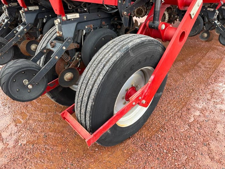 2008-case-ih-1250-image-10