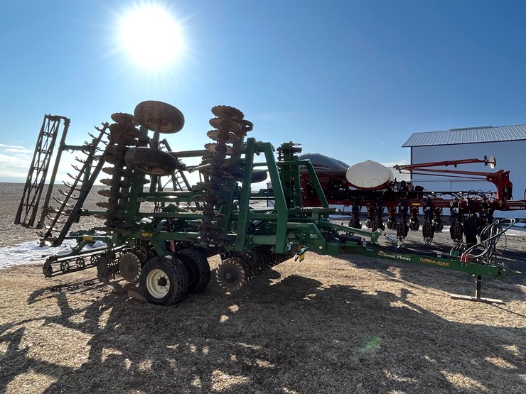 great-plains-2400tm-image-4