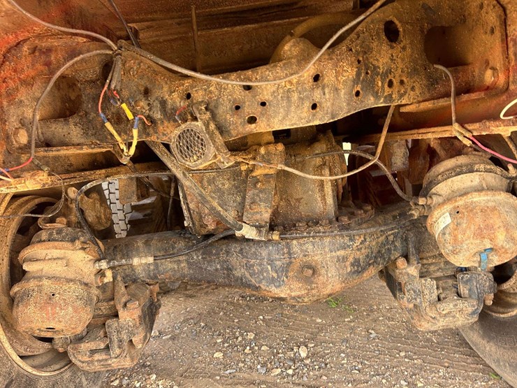 1995-mack-rd688-image-20