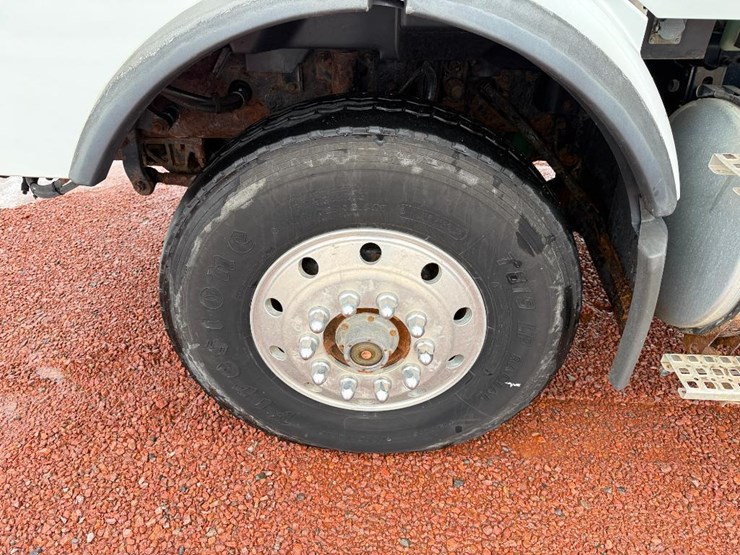 #280-•-lot-280-image-10