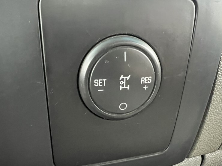 2008-gmc-sierra-3500-image-30