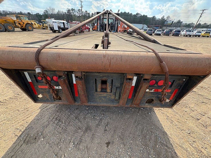 2007-mack-granite-cv713-image-37