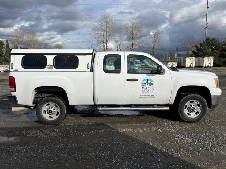 2012-gmc-sierra-extra-cab-4x4-pickup-image-3