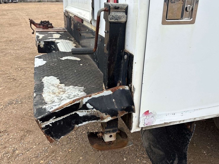 2001-ford-f450-image-23