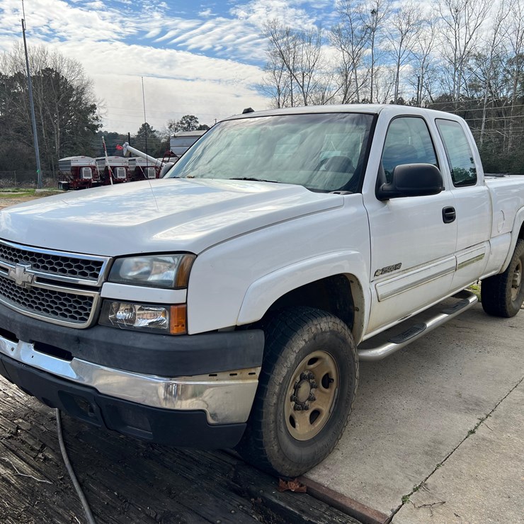 CHEVROLET 2500HD