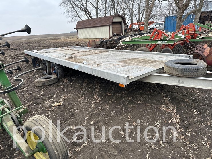 triple-axle-aluminum-trailer---90"-x-21.5'-(no-title)-(hess)-image-2