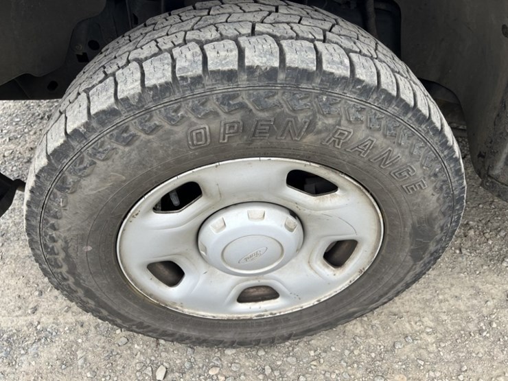 2009-ford-f150-xl-image-16