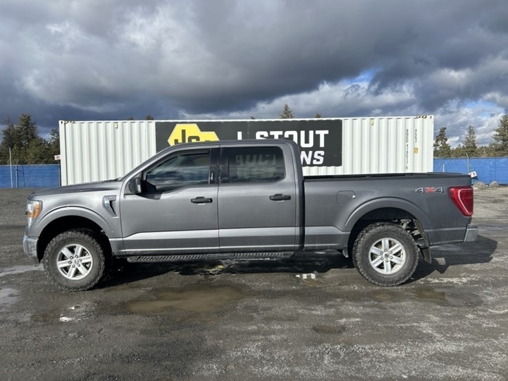 2021-ford-f150-xlt-image-2