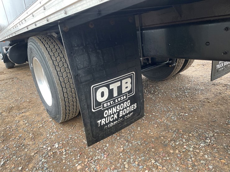 2022-kenworth-t370-image-21