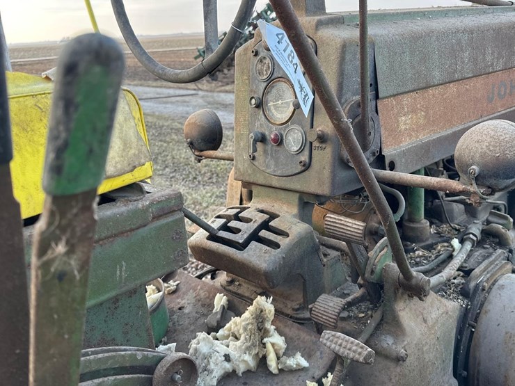 john-deere-720-image-11
