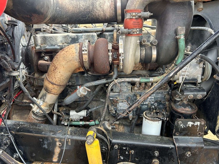 1995-mack-rd688-image-33